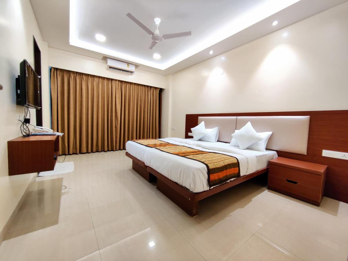 Serenity By Monarch, Baner Pune Méribel Village Dış mekan fotoğraf